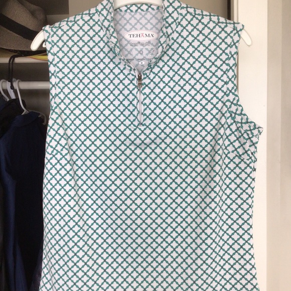 Tehama sleeveless golf/Pickkeball top (med) - Picture 1 of 1